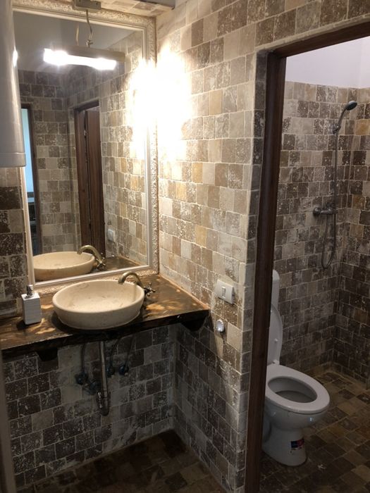 Inchiriez sala pentru diverse evenimente 70 mp-30-40 persoane