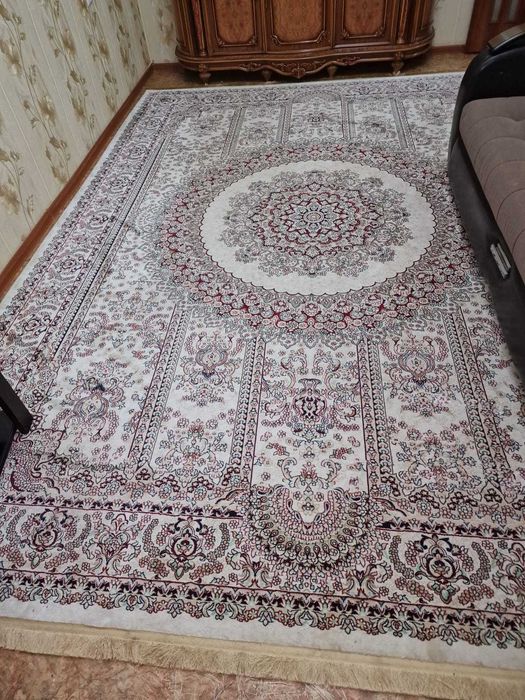 Шұғыл Кілем сатылады.Срочно продам ковер