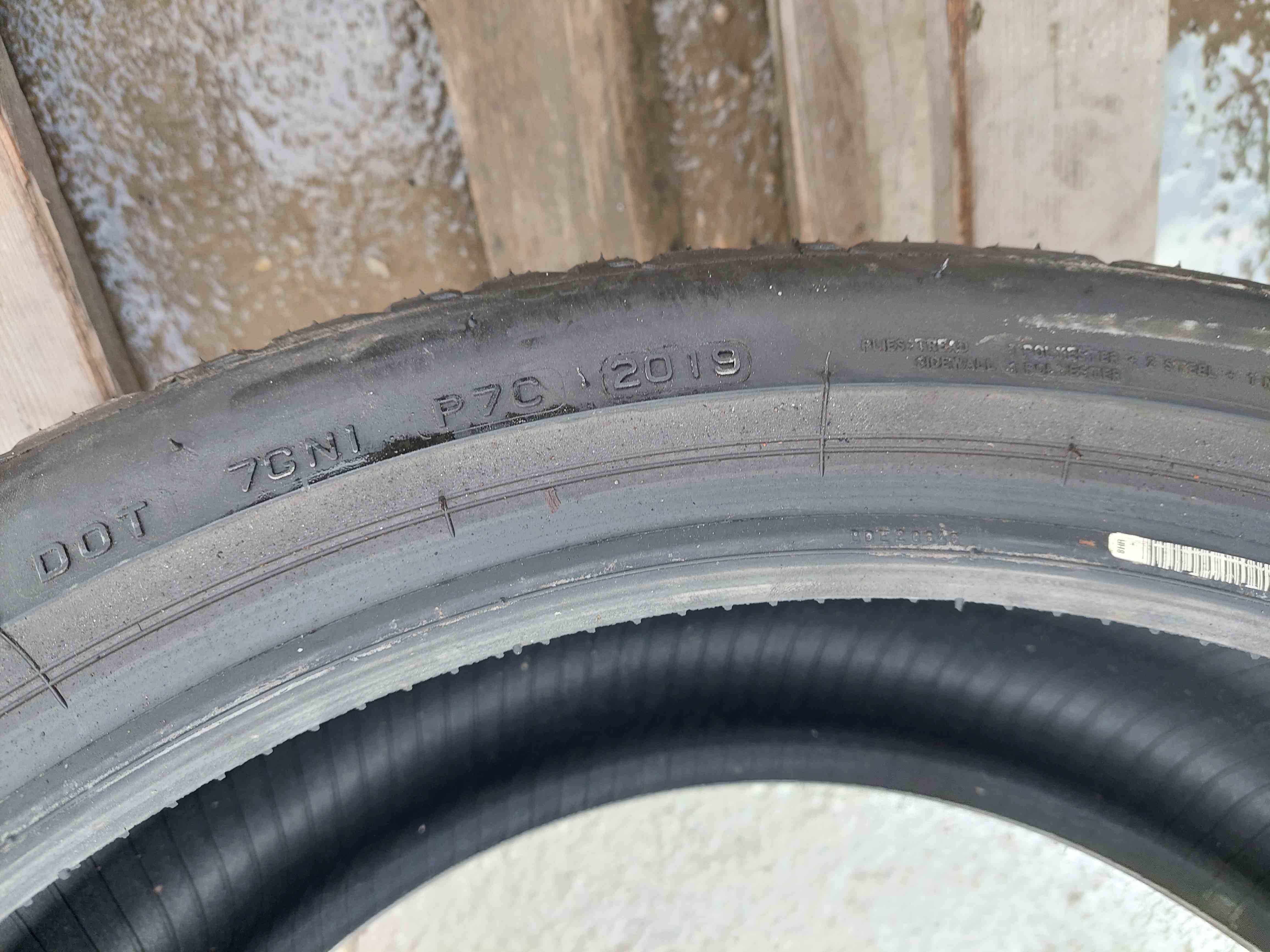 SET 2 Anvelope Vara 235/40 R19 BRIDGESTONE Potenza S001 96Y