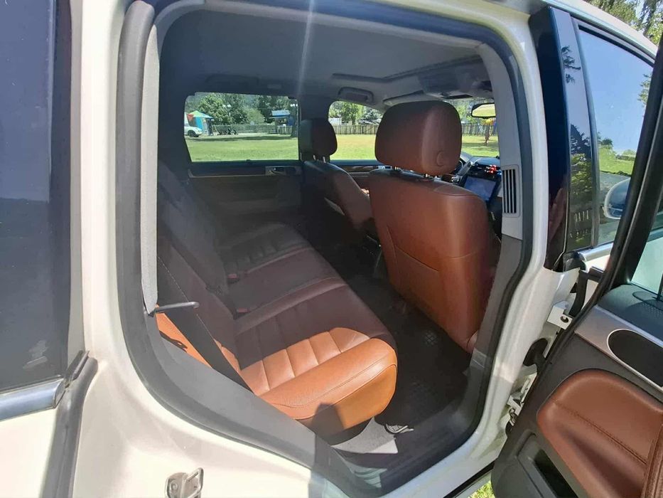 VW Touareg Facelift / 4Motion / Automat / 3.0 TDI / 240 CP / An 2008 /