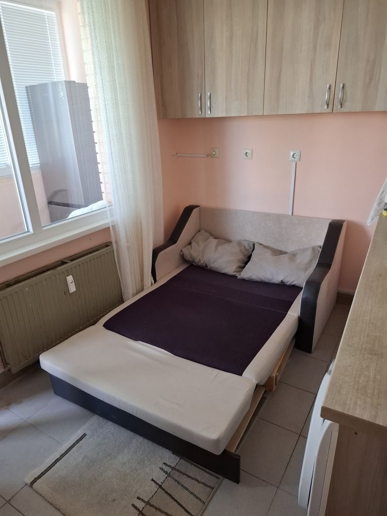 Двустаен, напълно реновиран, 54м/кв, Дружба 1, два балкона, до езерото