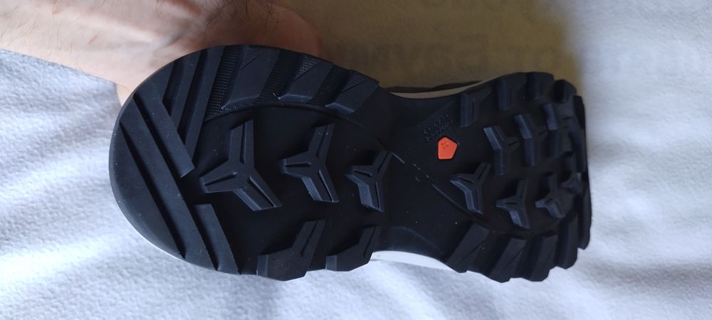 Дамски непромокаеми туристически обувки Куечуа/Quechua