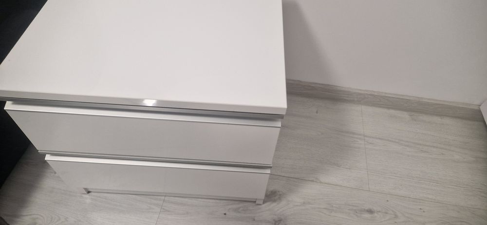 Noptiere si comoda machiaj / masa toaleta cu oglinda