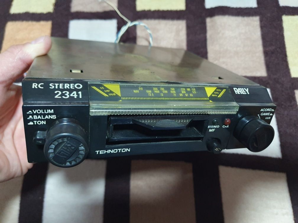 Radio vechi Tehnoton Rally RC STEREO 2341 pentru modelul Dacia 1300