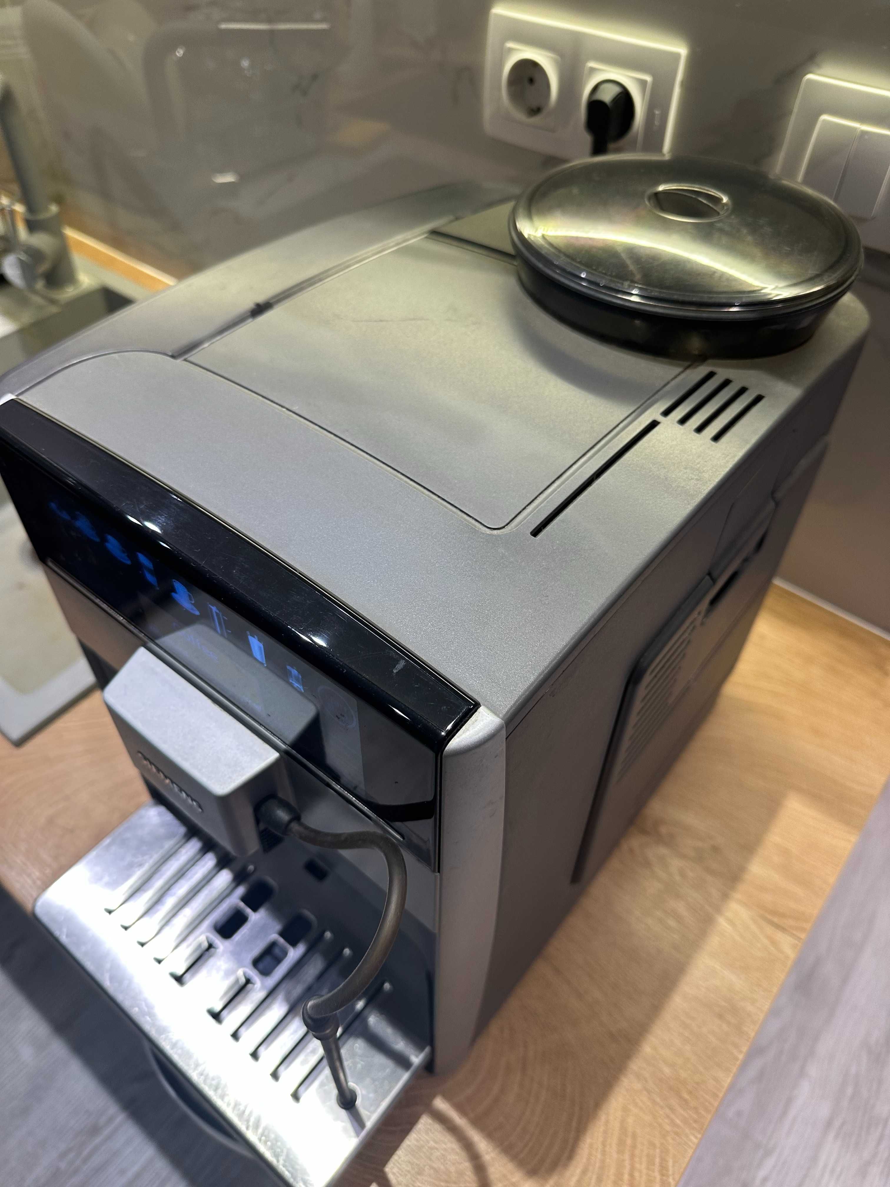 Кафемашина кафеавтомат каферобот Siemens EQ.6 Siemens EQ6-series 300