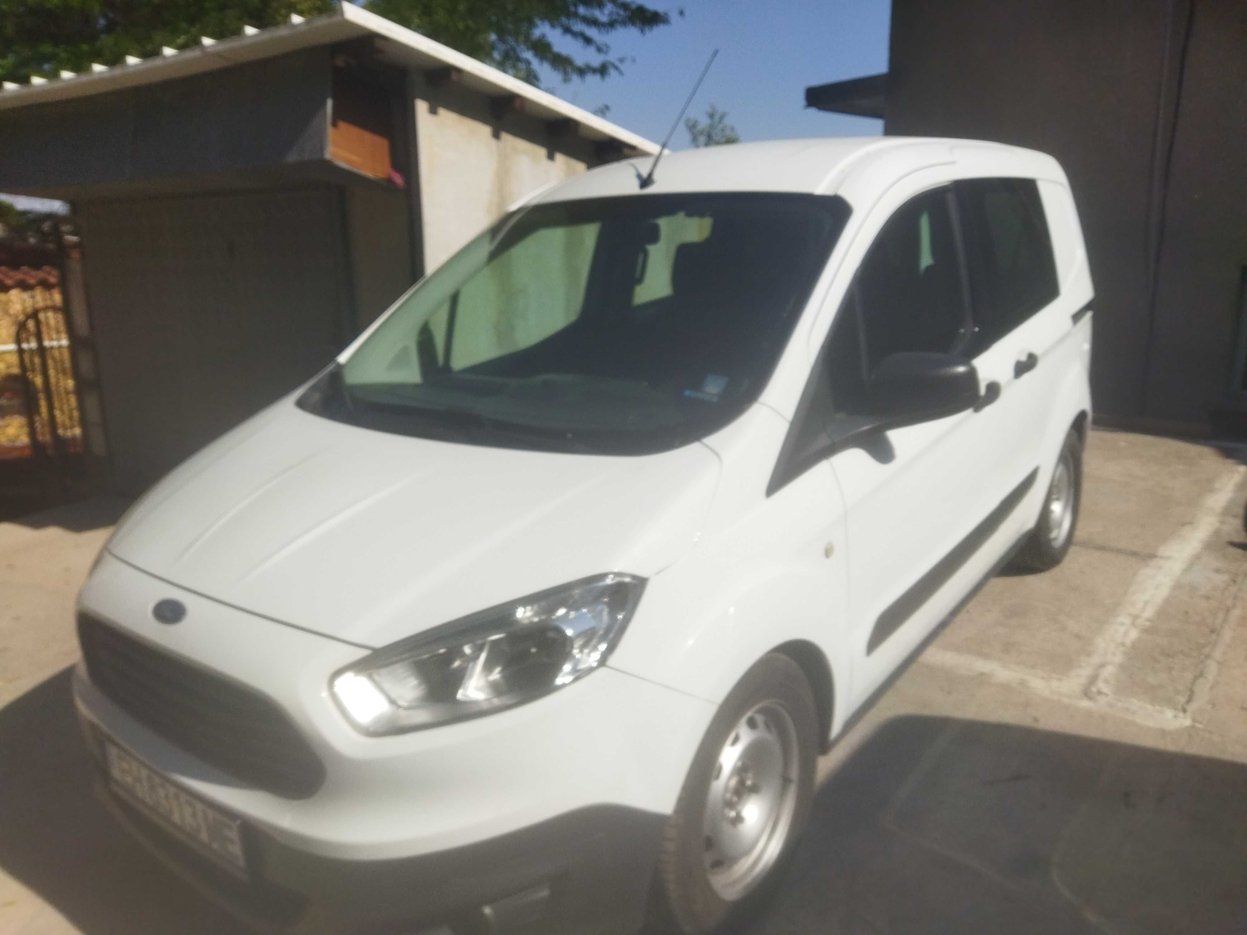 Ford Tranzit courier 4+1