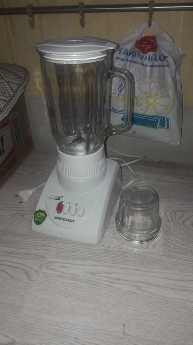 Продам блендер. миксер. Стеклянная колба