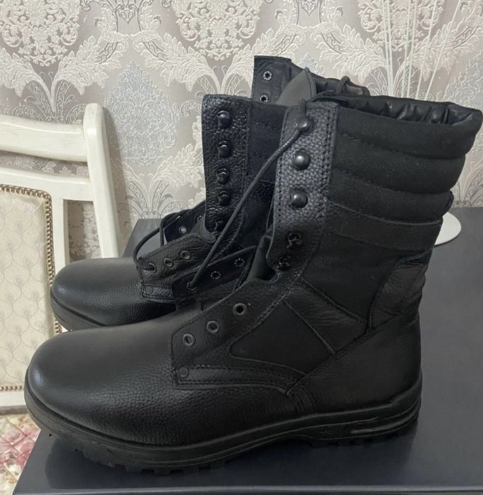 Продам Берцы