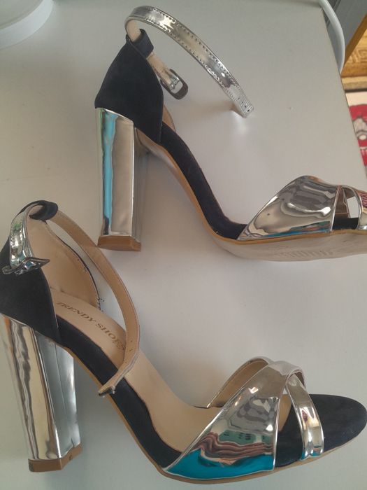 Sandale elegante femei