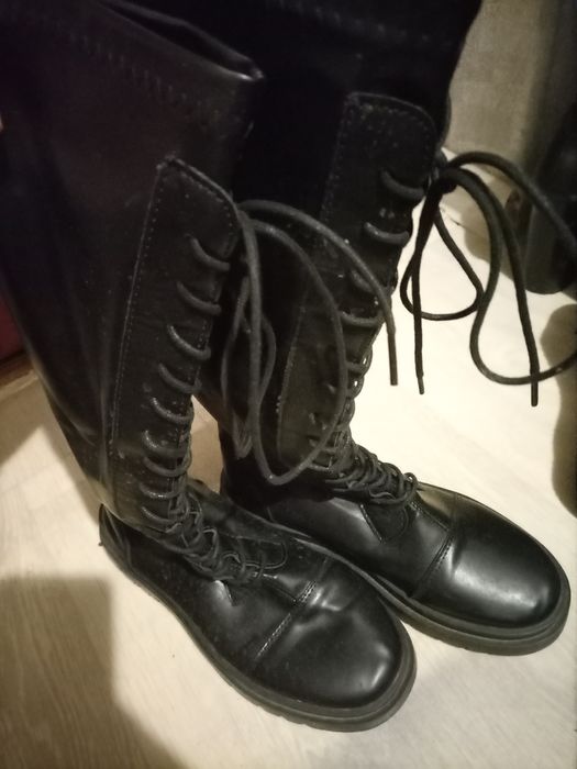 Ботильоны ботинки 39 размер в отличном состоянии