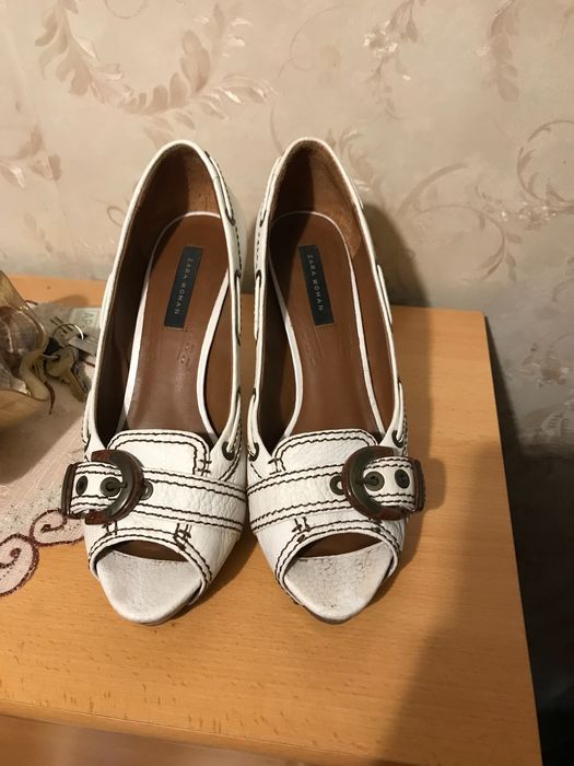 Pantofi decupati Zara mar 39