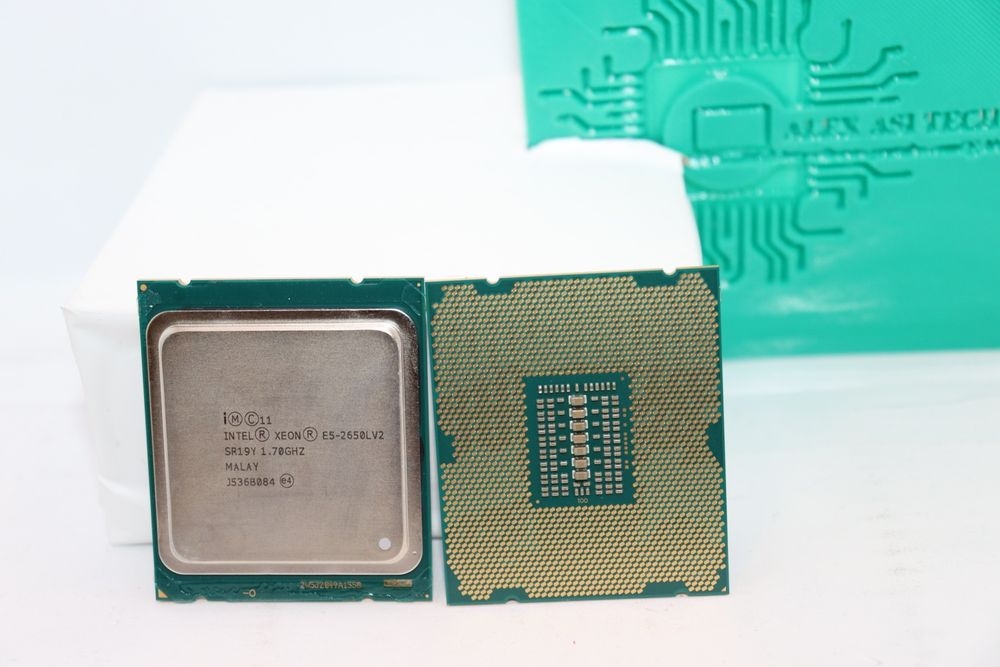 2 x Procesor Intel Xeon E5-2650L V2 10Cores 70W 25Mb Cache  Skt 2011