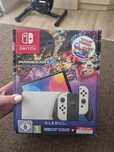 Nintendo Switch бял