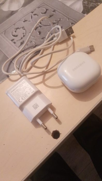 продам наушники беспроводные