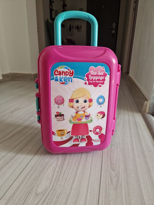 Vand diverse jucarii fete