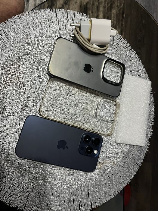 Iphone 15 Pro nou 128gb baterie 100 cicluri incarcare 47