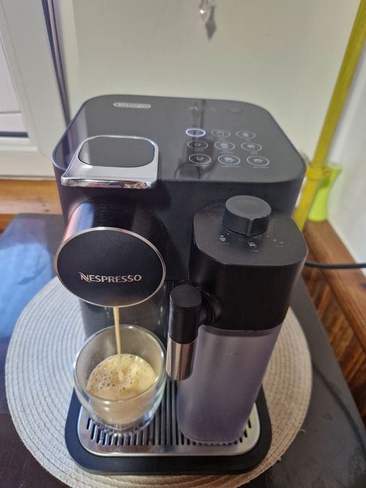 De'longhi Gran Lattissima EN650B  Nespresso espresor
