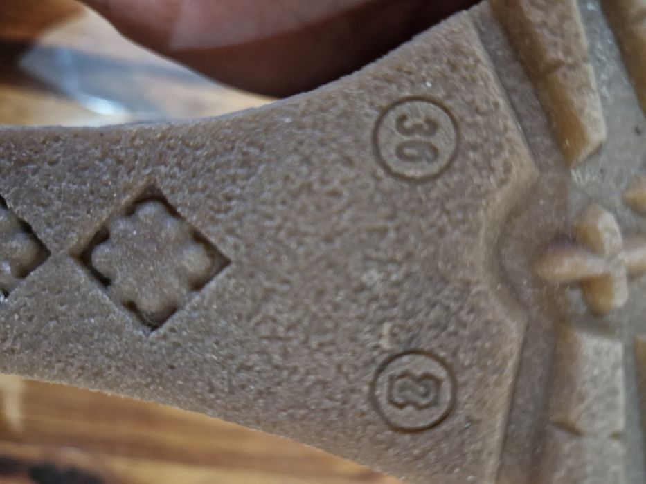 Ghete din piele naturala masura 36