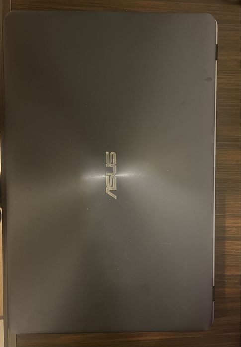 Laptop asus Vivobook 17