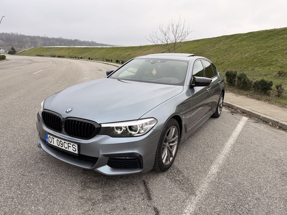 BMW G30 530 e plug-in hybrid - camere 360 - pachet M - Harman/Kardon