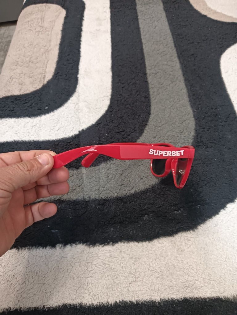 Ochelari de soare Superbet