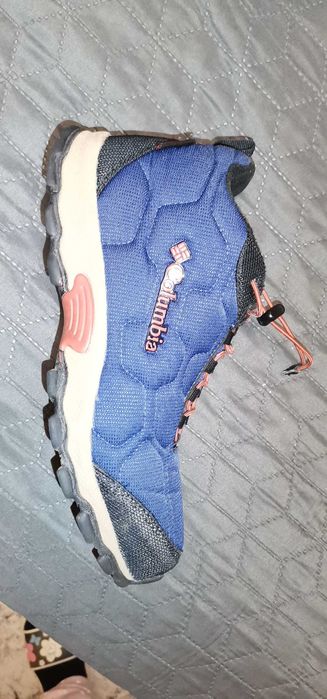 Ghete Columbia, marime 39, pret 150 lei