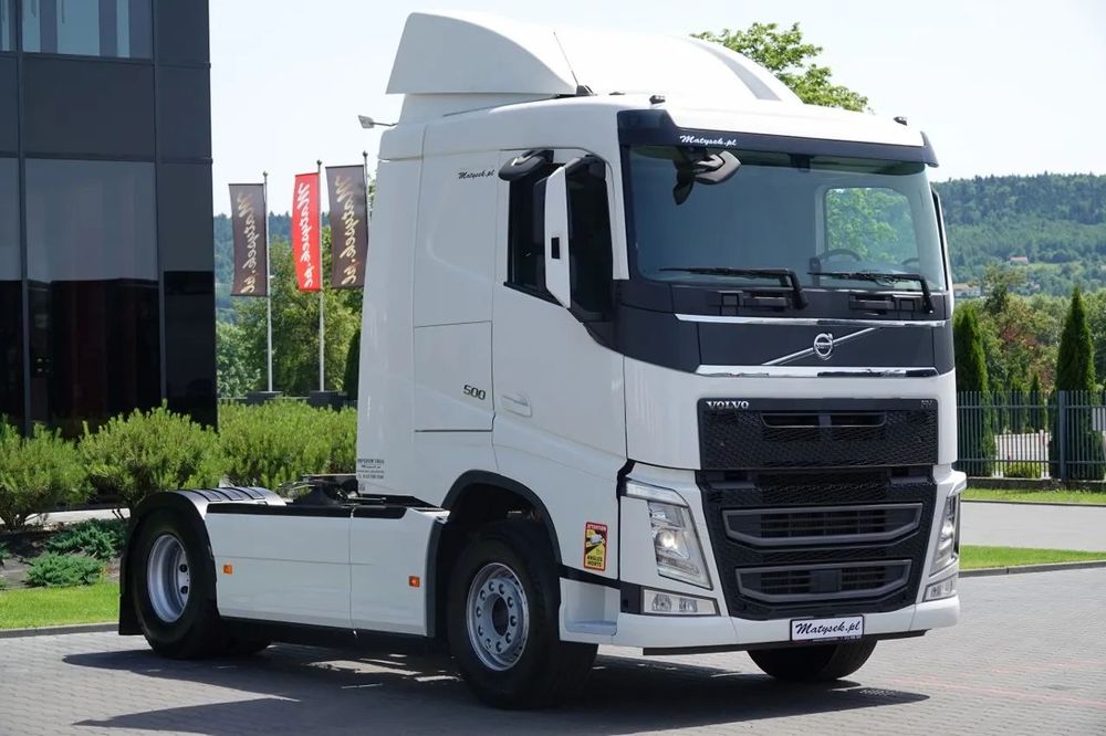 Volvo FH 500 / CABĂ JOSĂ / DUPĂ CONTRACTUL DE SERVICE GOLDEN / PNEURI 100%