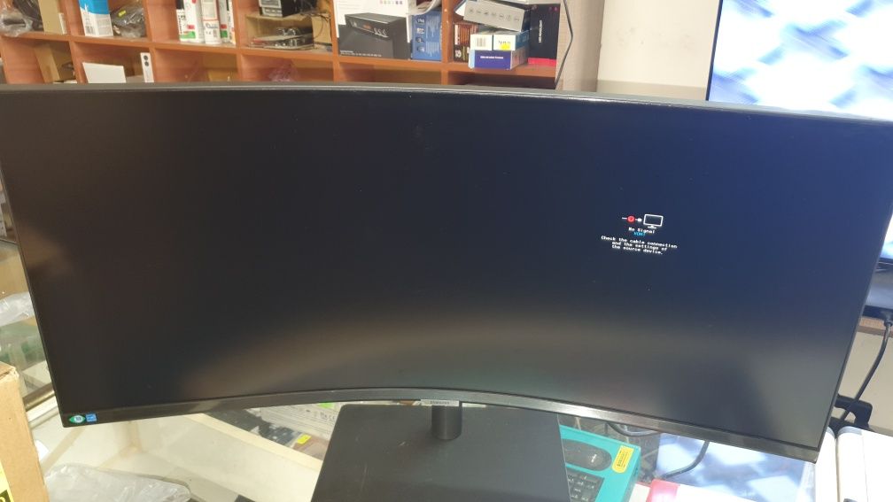 Геймърски монитор 34 инча Samsung ViewFinity S6