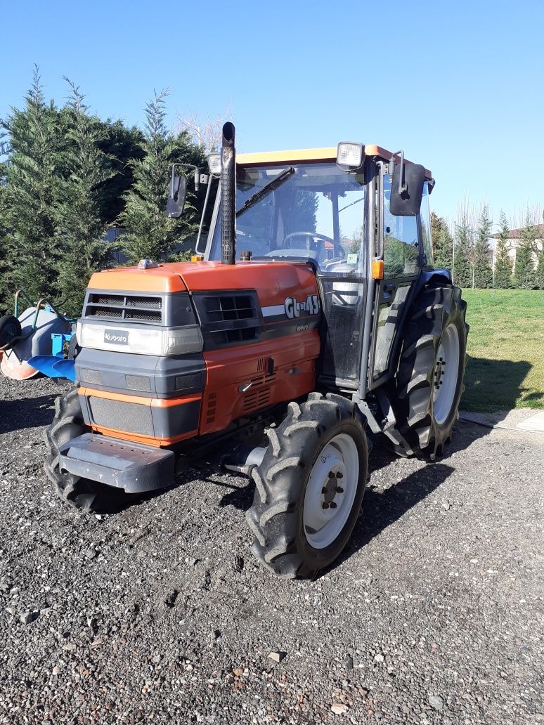 Tractor Japonez Kubota 43 cp 4x4