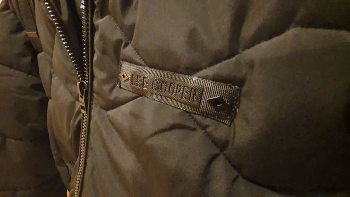 Зимно яке с качулка Lee Cooper