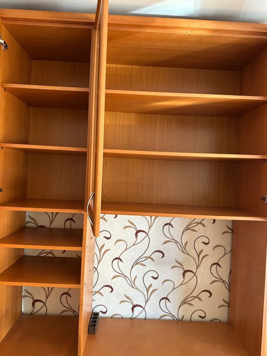 Холна секция/библиотека/мебели масив