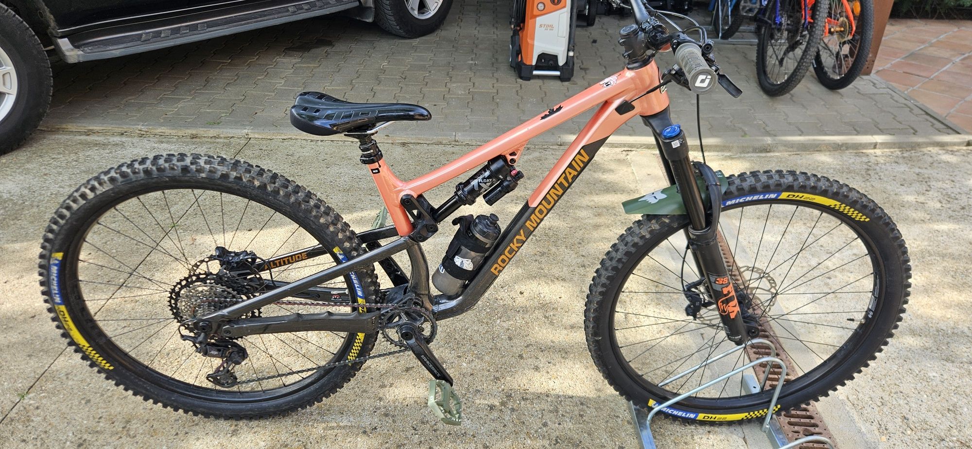 MTB ROCKY MOUNTAIN full suspension, size L, 29