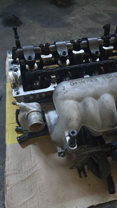 Chiulasa chiuloasa Vw T5 Touareg pentru motor 2.5 tdi R5