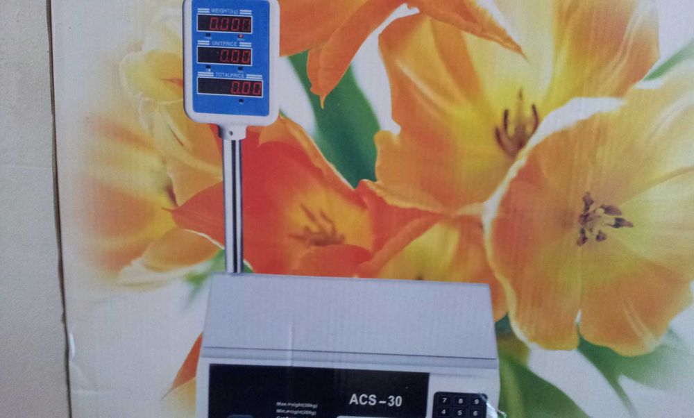 Cantar electronic. 40 kg. Fara brat. Neomologat. Nou!