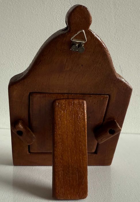 Cadou tablou original intitulat SEF DE TRIB,rama originala din Africa