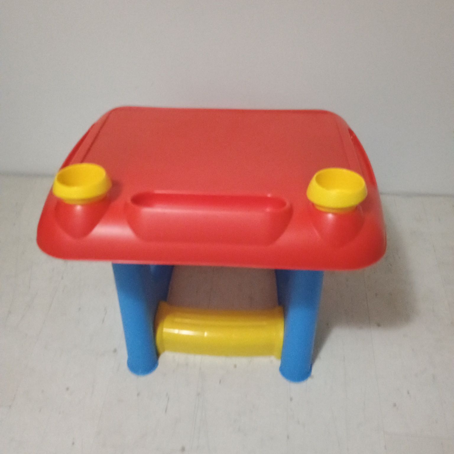 Детско художествено бюро “Sit and Draw“ от Keter за 2+ години