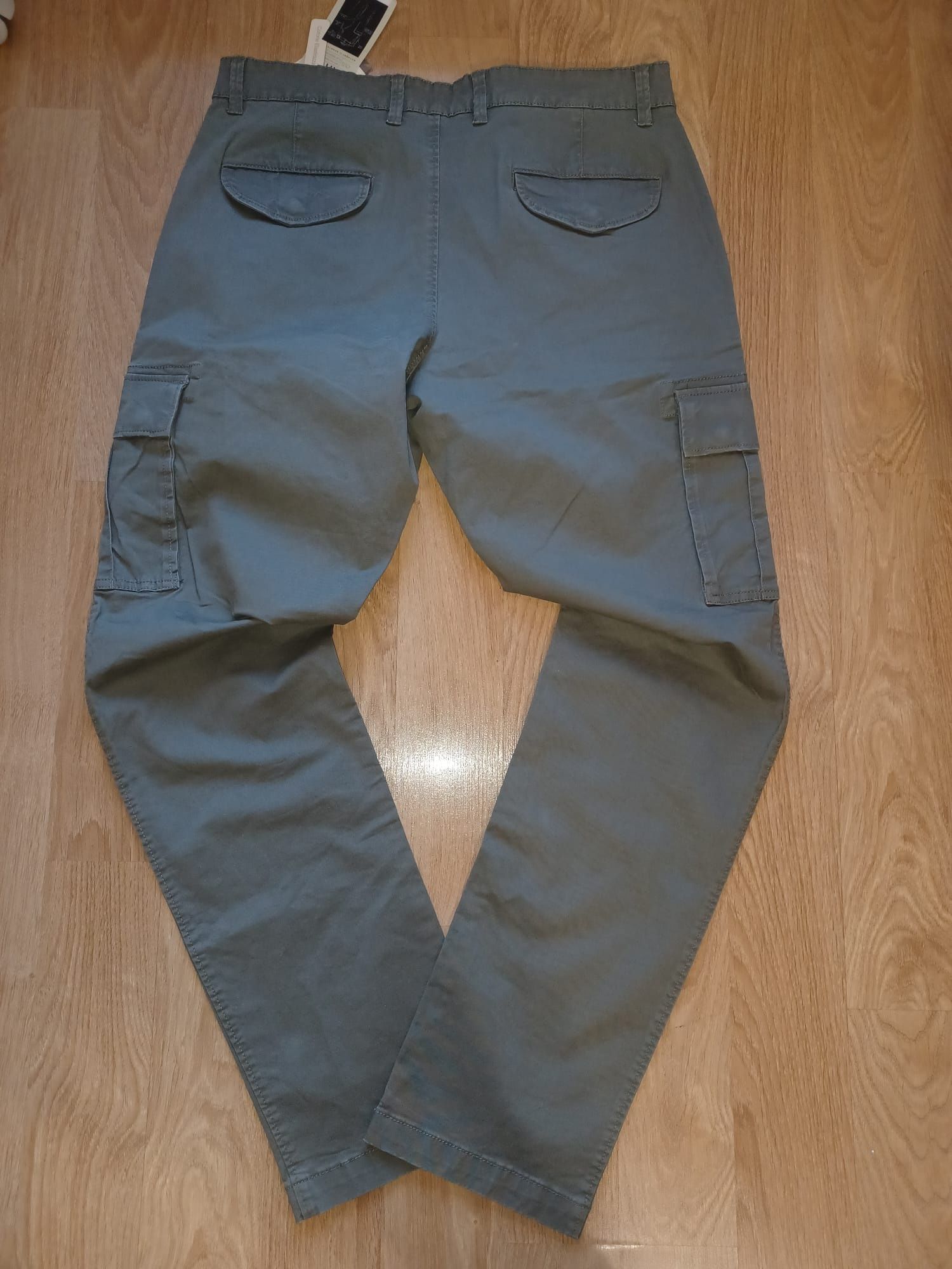 Pantaloni cargo OVS