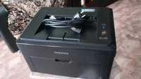 Самсунг лазерный принтер мл1640 почти новый использовался очень мало