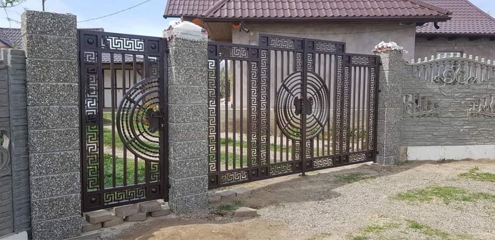Porti metalice sau din fier forjat