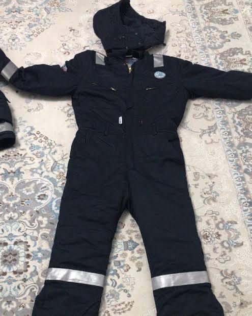Тшо зимний комбинезон сатылады!