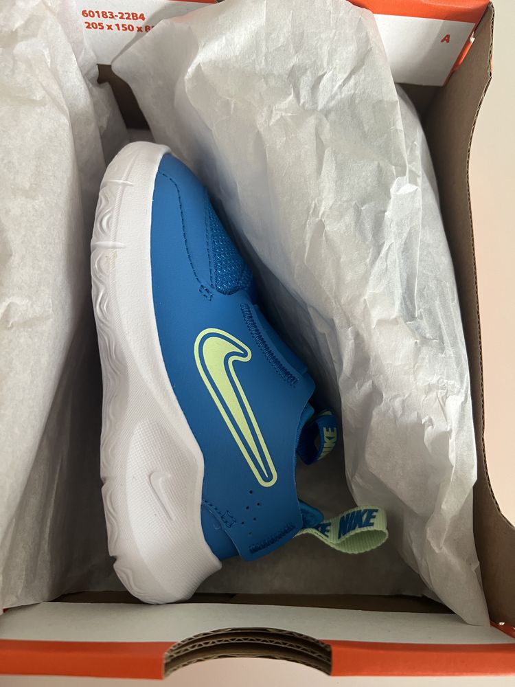 Чисто нови детски маратонки Nike flex runner, размер 22 и 23.5
