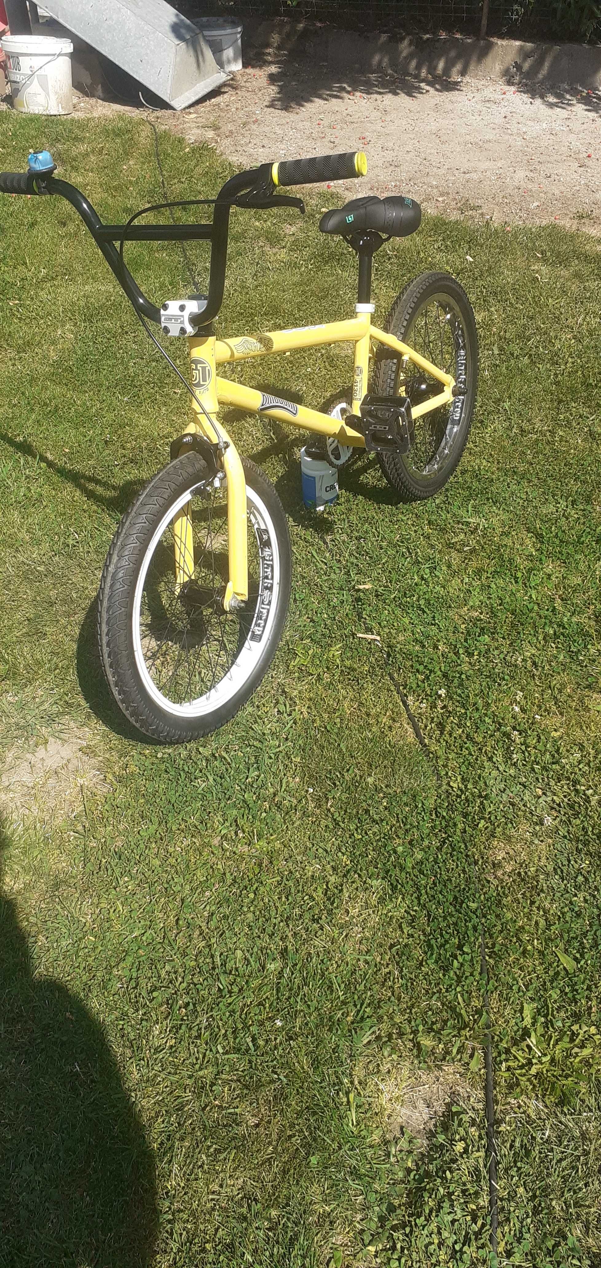 Bicieta BMX GT1 ca nou