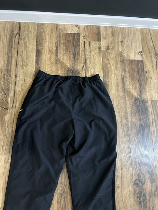 Nike Academy size L