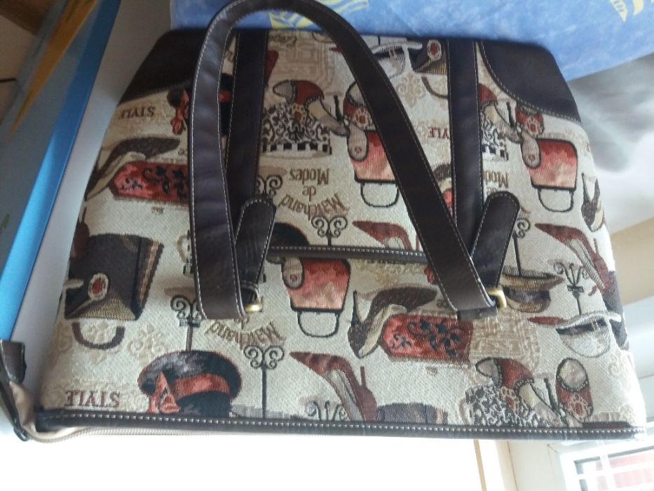 Дамска чанта SIGNARE