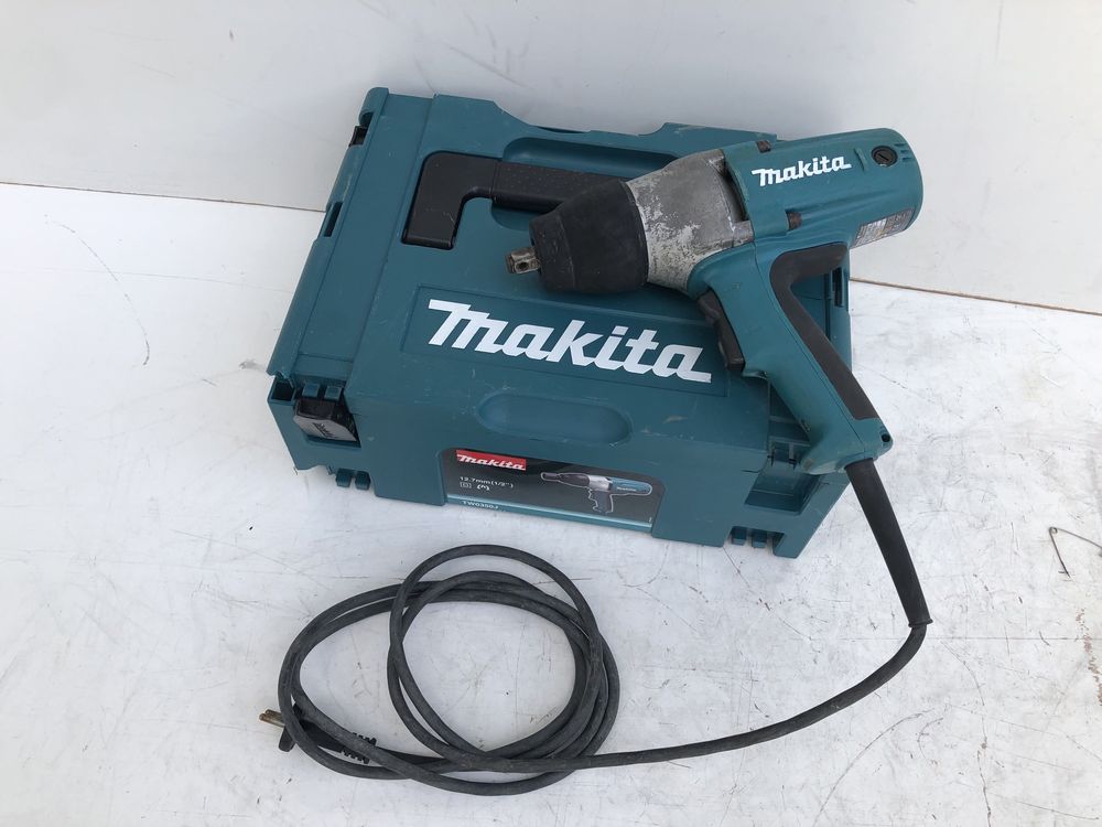 Masina de insurubat cu impact Makita TW0350