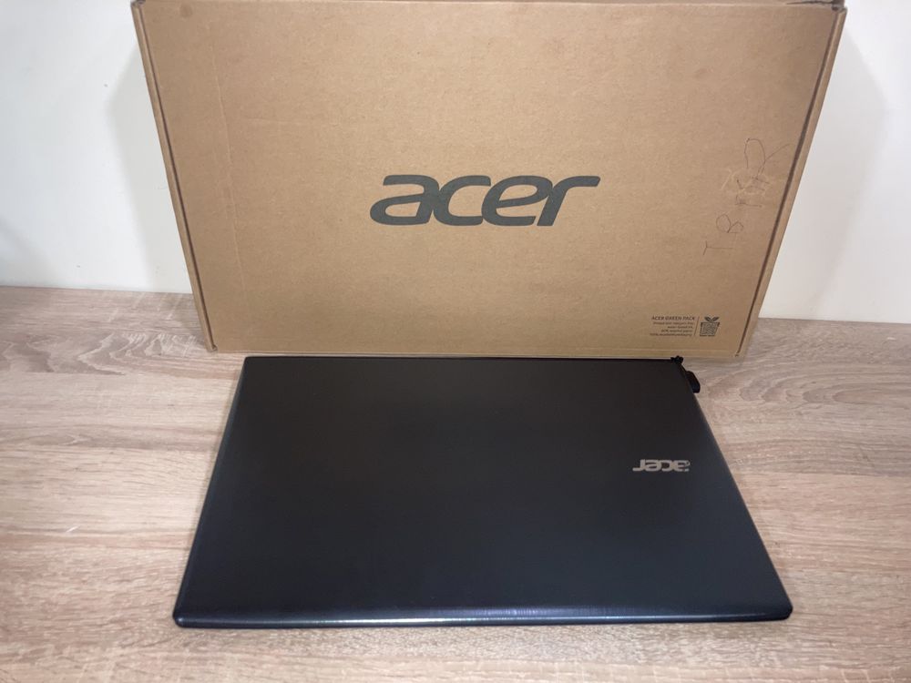 Ноутбук Acer Aspire E15