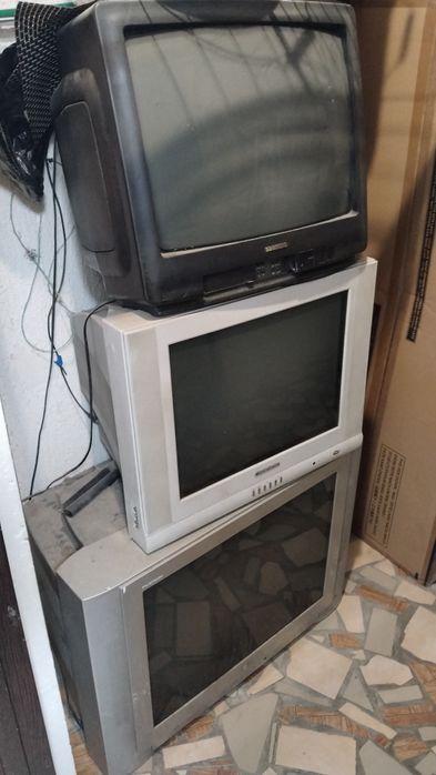 Телевизоры в хорошем состояний
