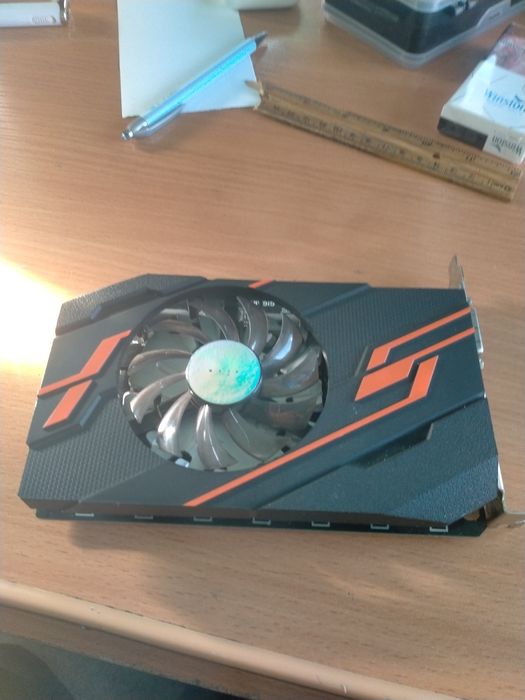 Продам видеокарту Nvidia GeForce GT 1030.