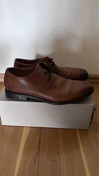 Pantofi Clarks piele