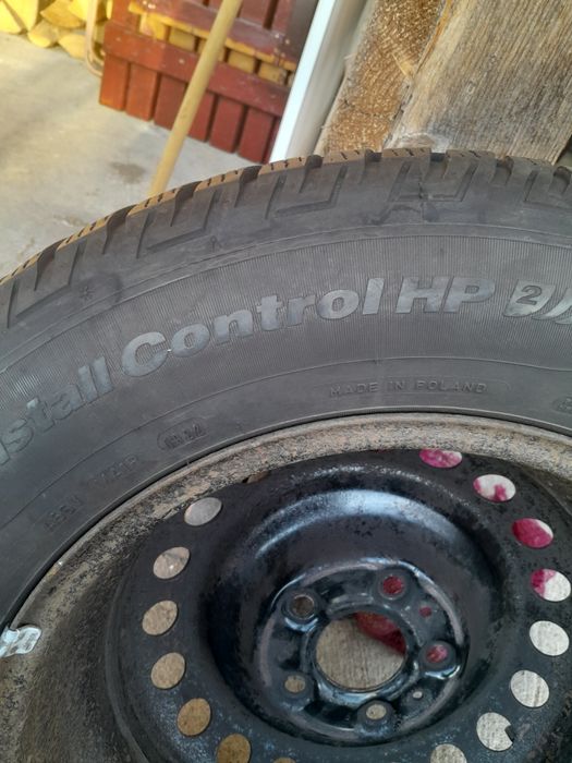 Vand 4 cauciucur de iarnă pe nissan qashqai